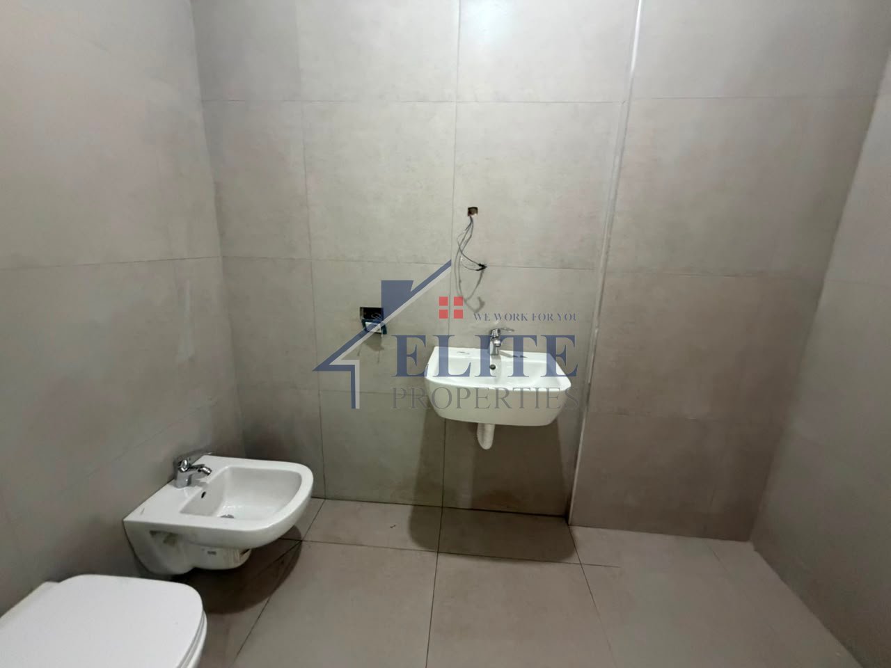Rruga 5 Maji, apartament 2+1 në shitje –City Garden Residence