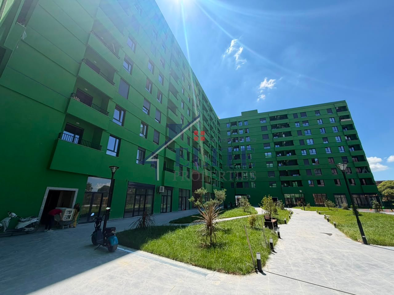 Rruga 5 Maji, apartament 2+1 në shitje –City Garden Residence