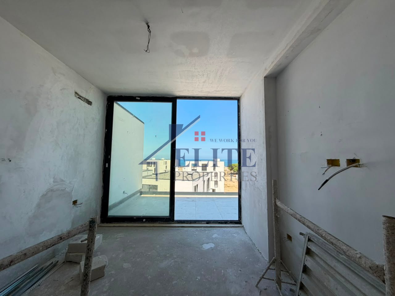 Porto Lalzi, three bedroom apartment for sale with sea view