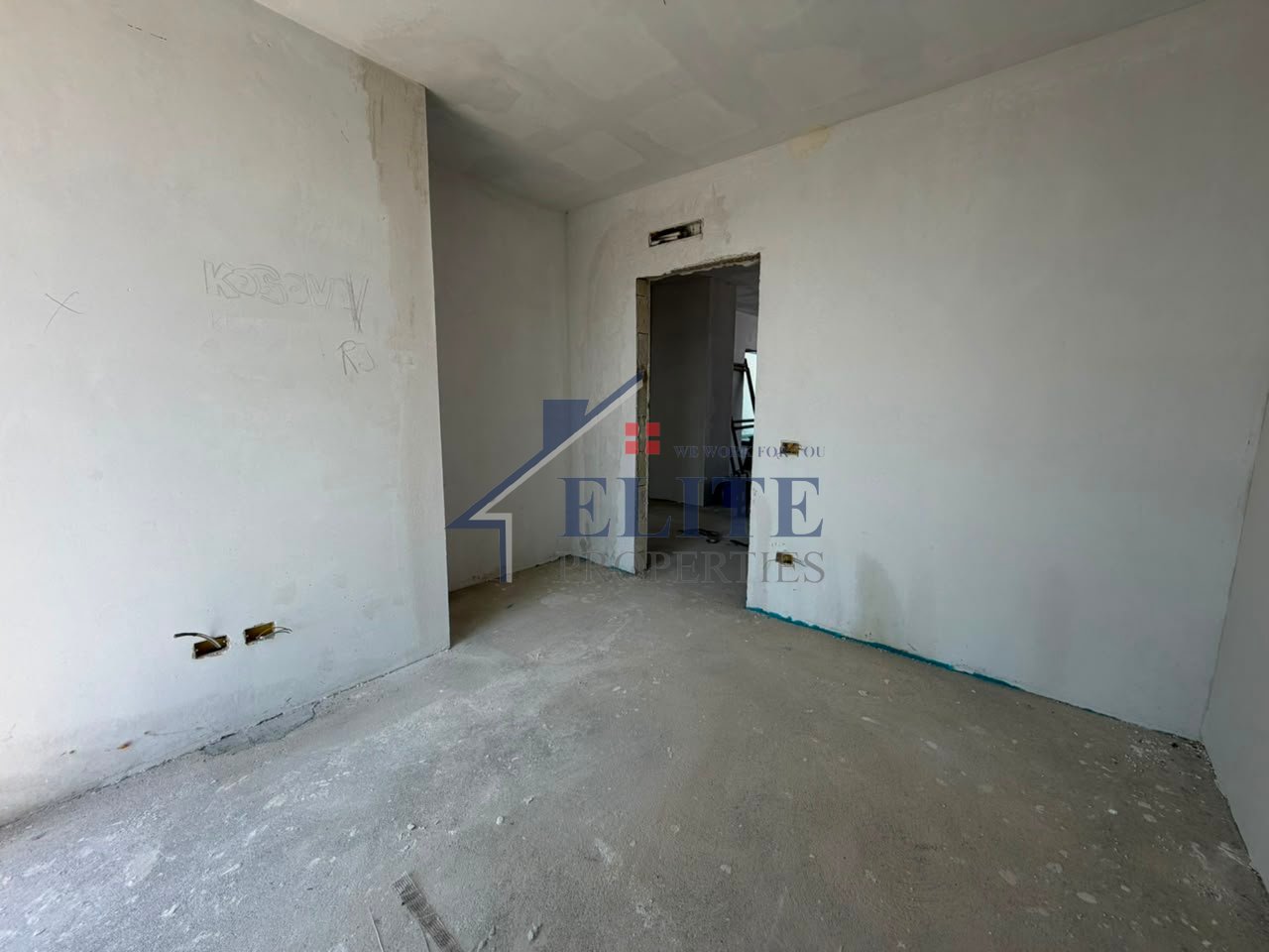 Porto Lalzi, three bedroom apartment for sale with sea view