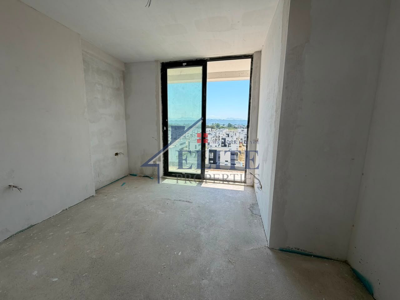 Porto Lalzi, three bedroom apartment for sale with sea view