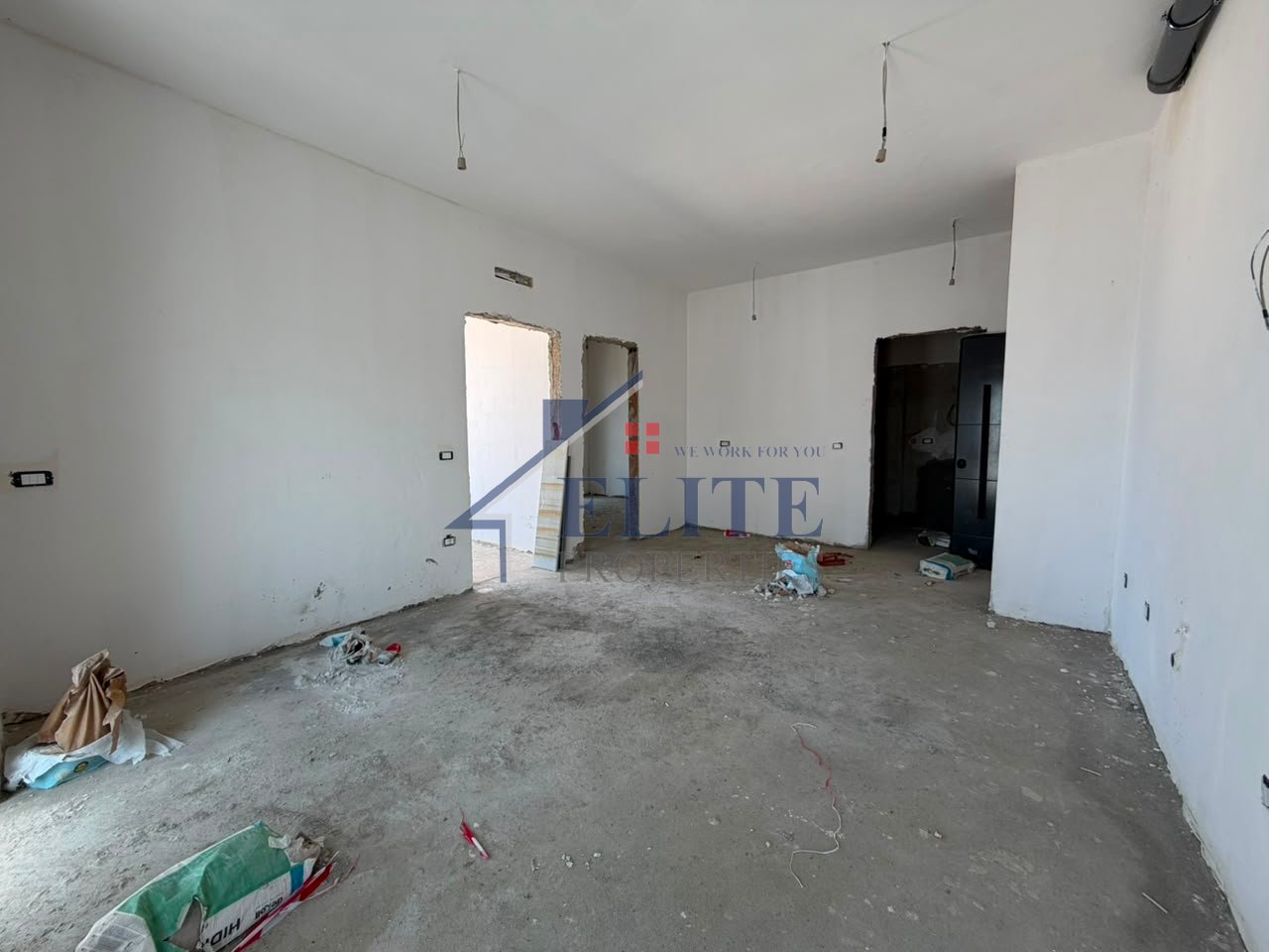 Turquoise Marina Hamallaj, apartament 2+1 në shitje