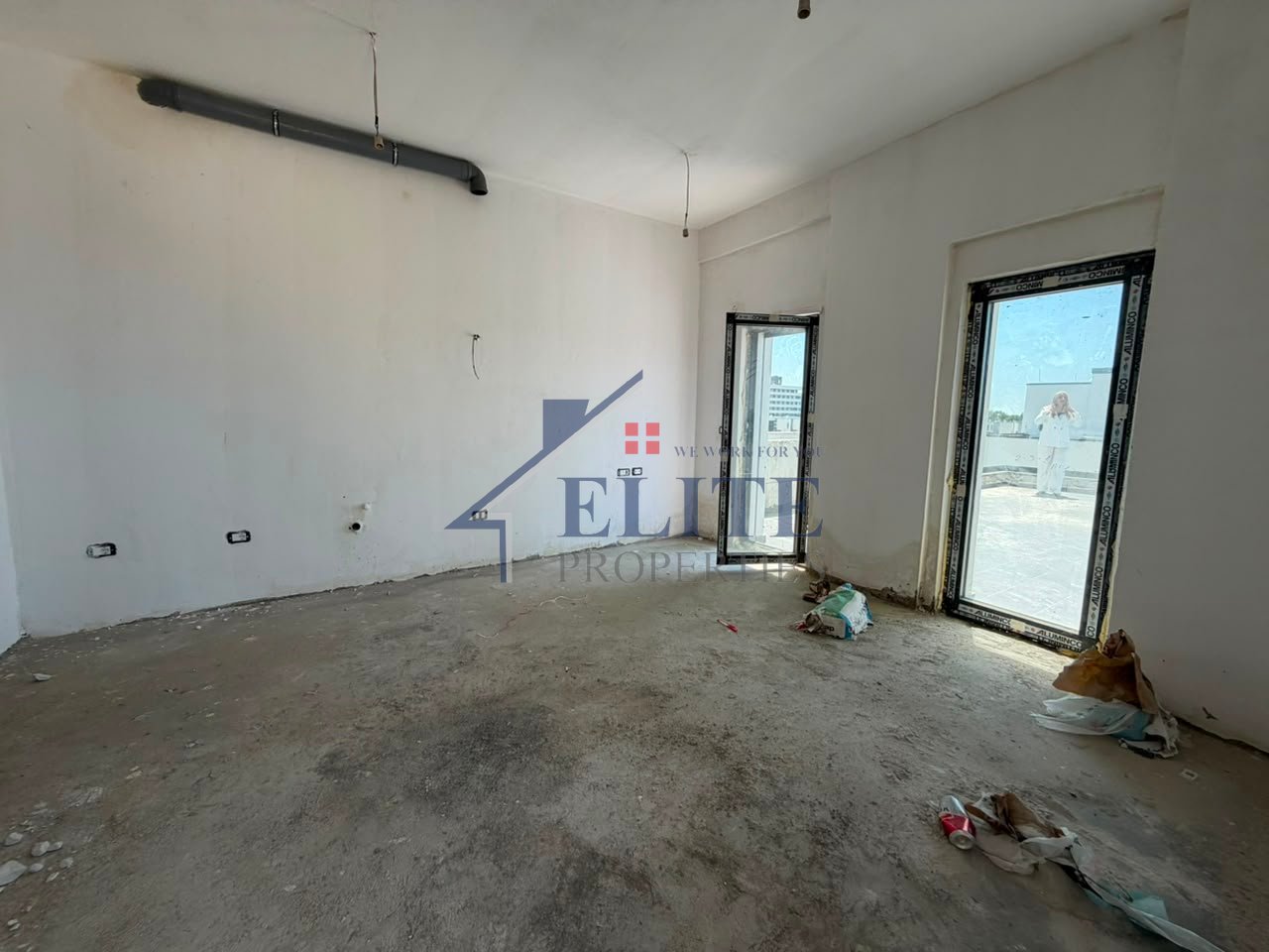 Turquoise Marina Hamallaj, apartament 2+1 në shitje