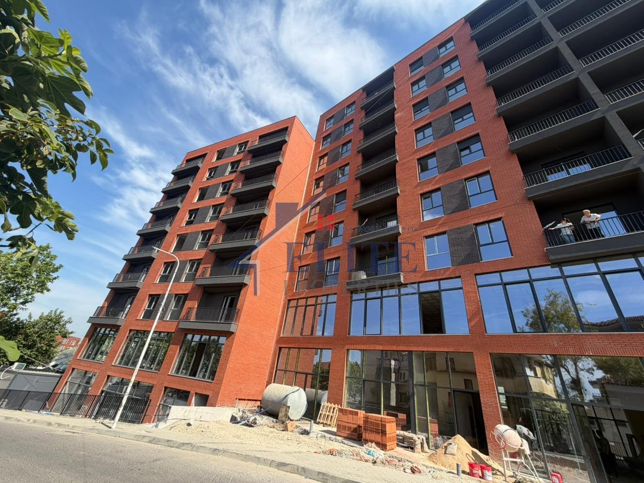 Arborea Residence, prane Universitetit Bujqesor te Tiranes, apartament 1+1 ne shitje