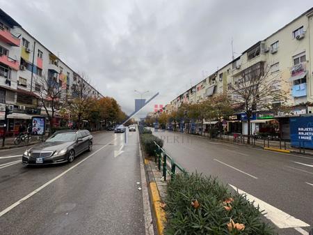 Via Muhamet Gjollesha |Negozio in affitto
