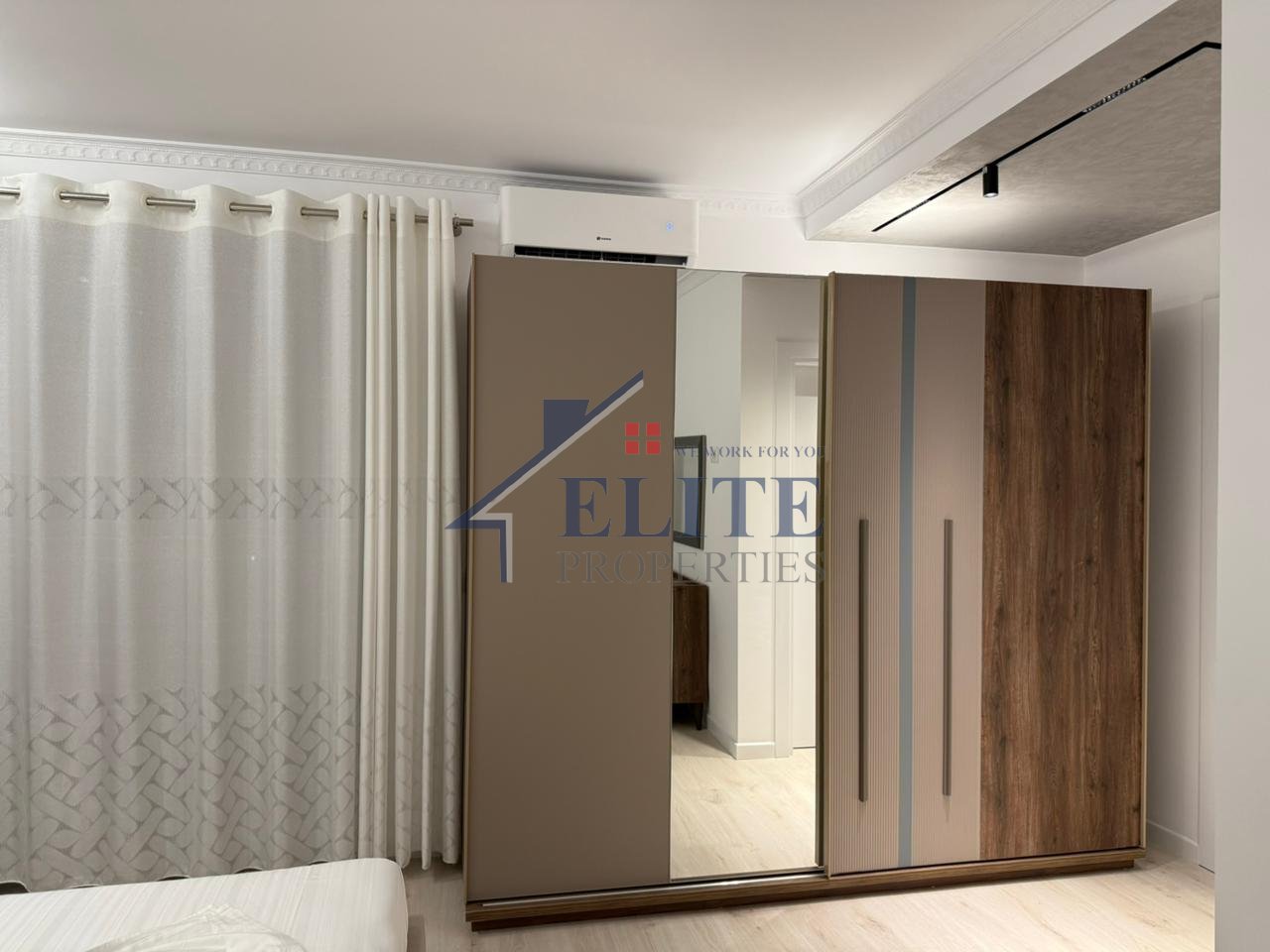 Akses Tirana, Ish-Dogana, apartament 2+1 me qira