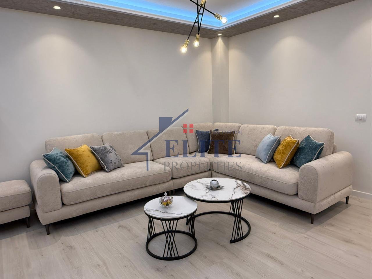 Akses Tirana, Ish-Dogana, apartament 2+1 me qira
