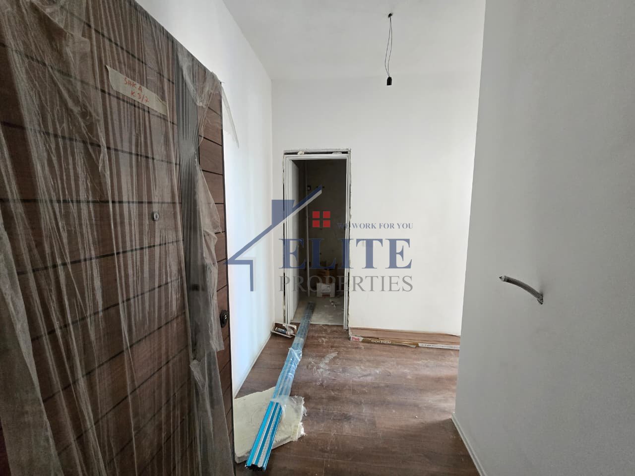Arborea Residence, vicino all'Università Agraria di Tirana, appartamento 1+1 in vendita