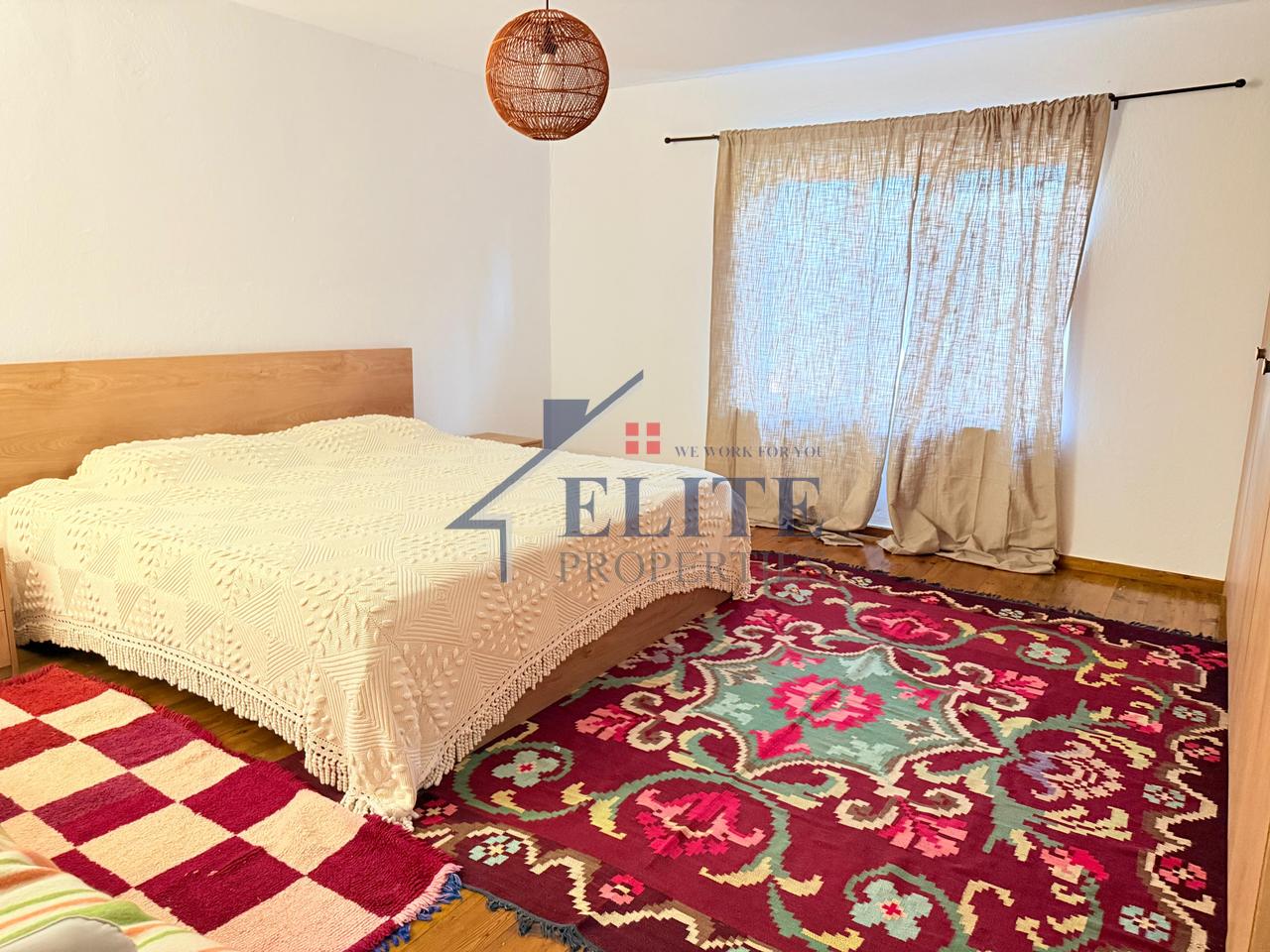 Bërzhitë, shtëpi fshati me qira