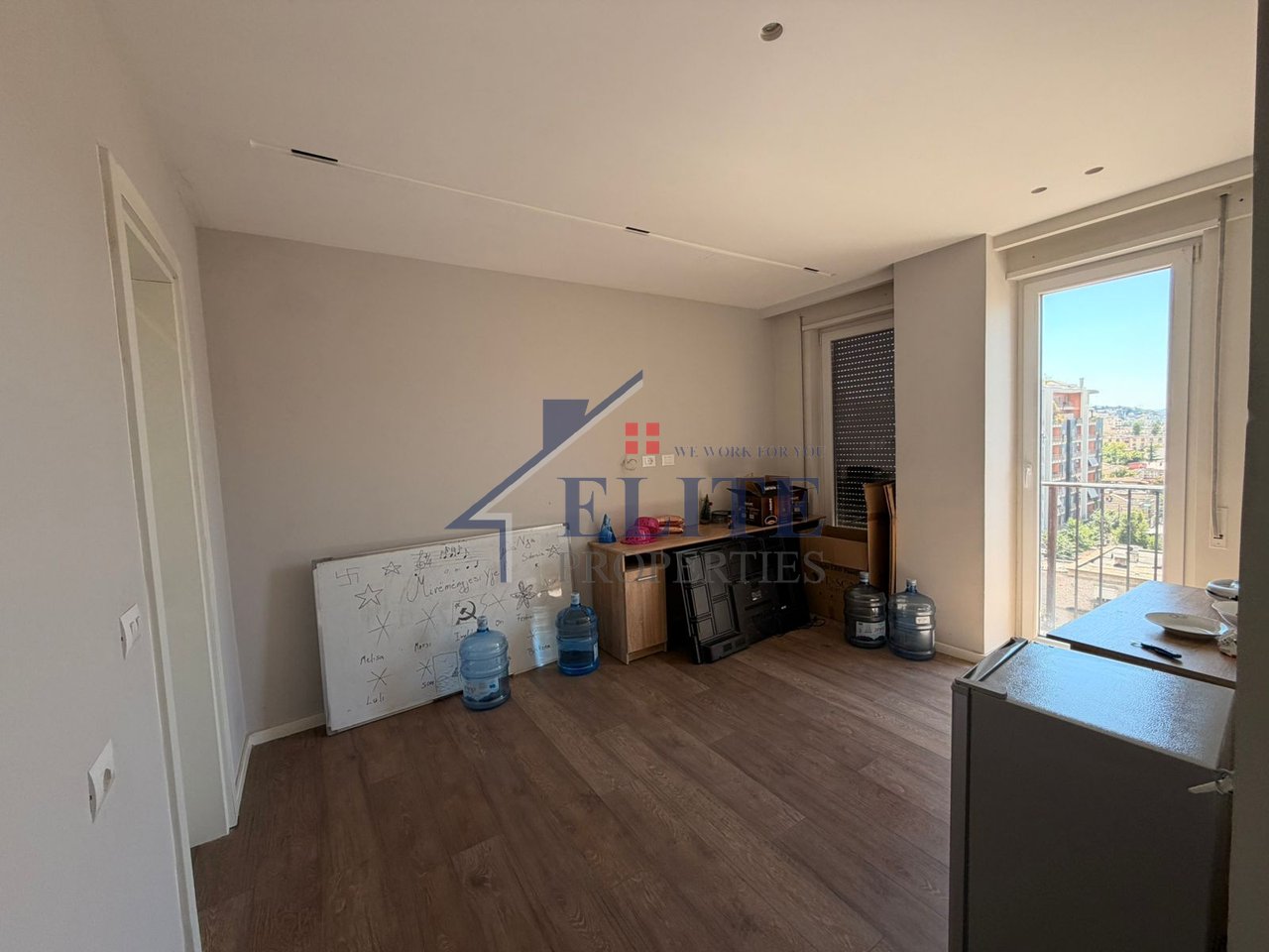 21 December, office for rent – near Hotel Mondial