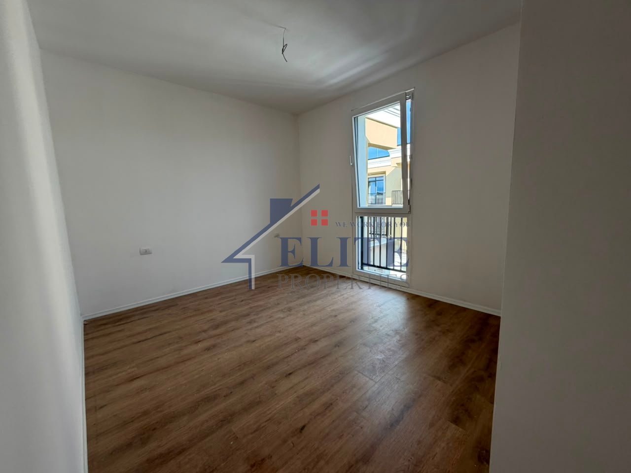 Sauk i Vjetër, apartament 2+1 në shitje