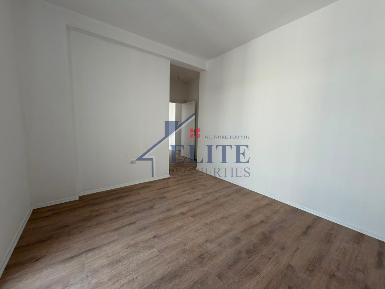Sauk i Vjetër, apartament 2+1 në shitje