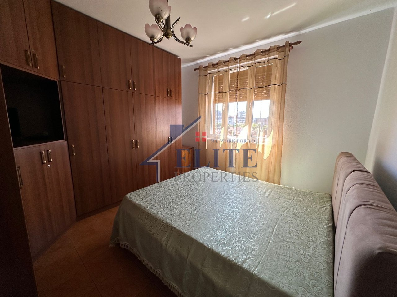 Red School, 2+1 apartment for rent