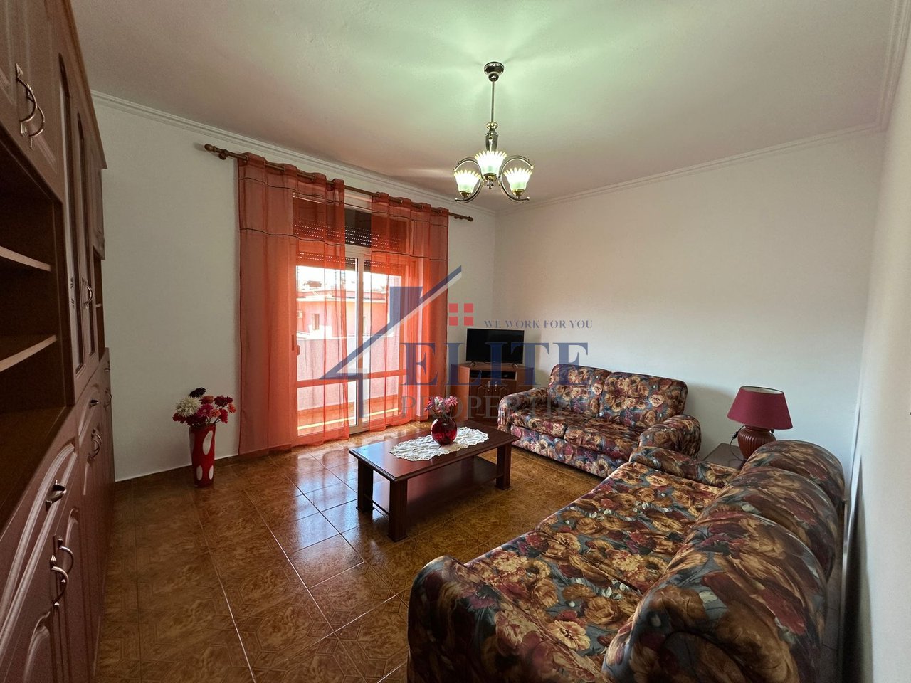 Red School, 2+1 apartment for rent