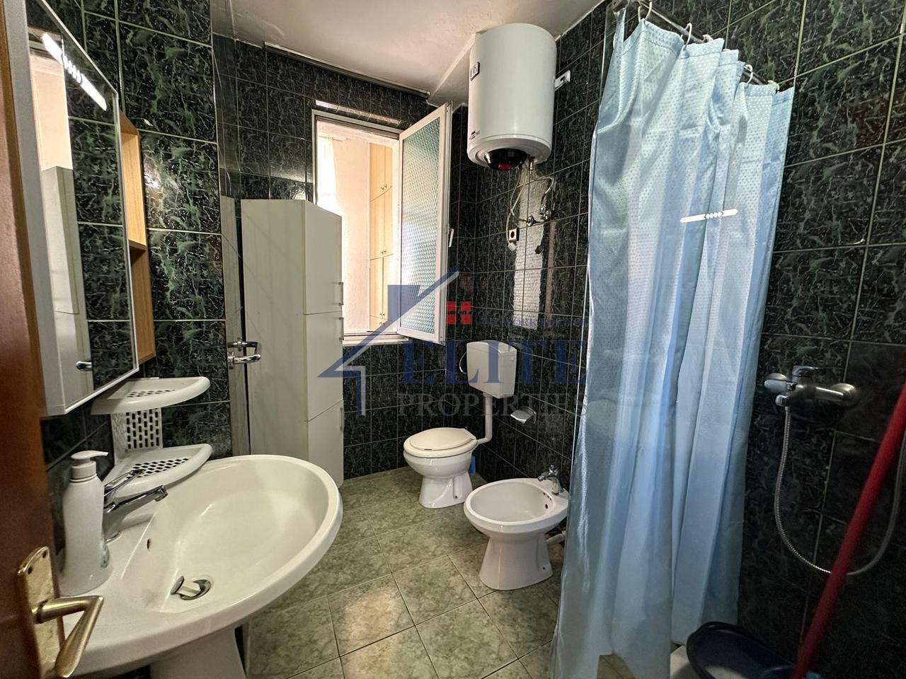 Red School, 2+1 apartment for rent