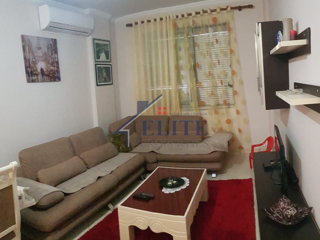 Pallatet Cabej rruga Besim Alla, apartament 2+1 me qera