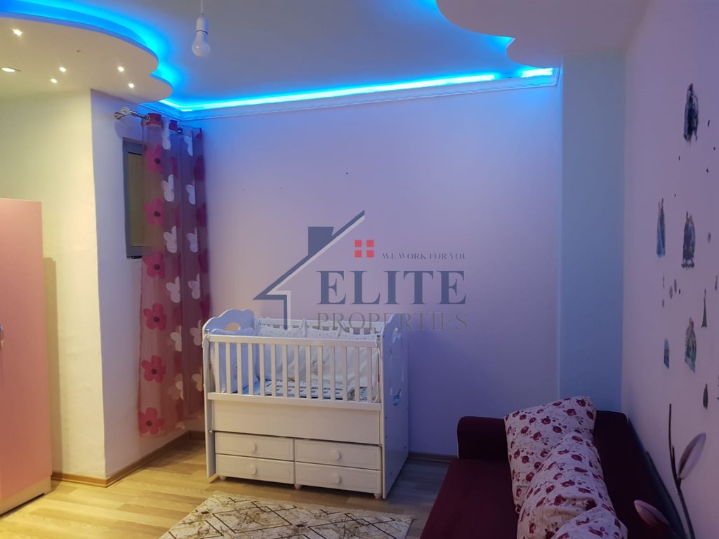 Pallatet Cabej rruga Besim Alla, apartament 2+1 me qera