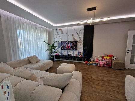 Turdiu Residence, three bedrooms apartment for rent