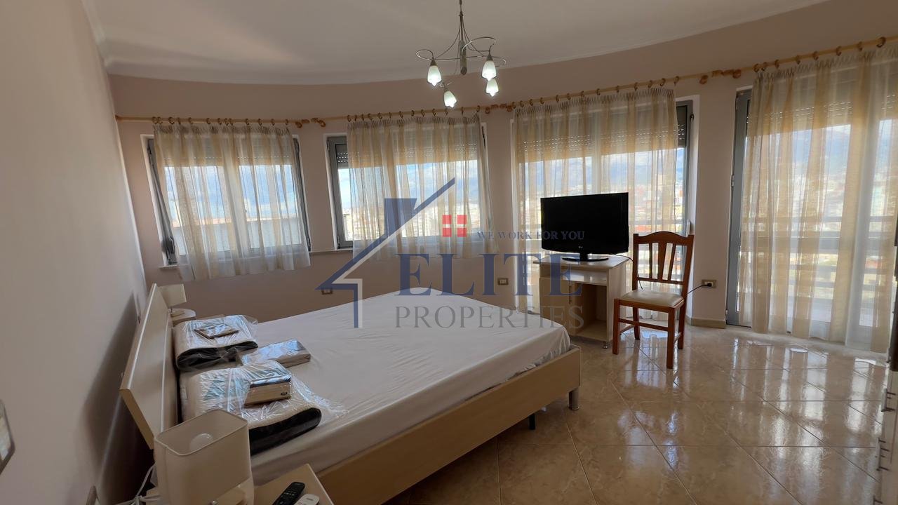 Zogu i Zi, appartamento 2+1+2 a Zogu i Zi