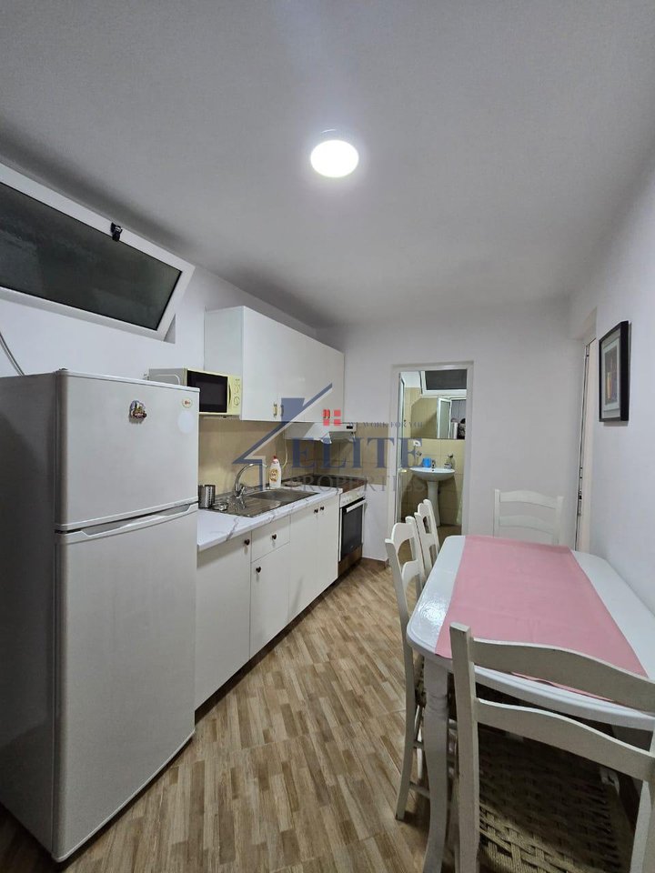 Casa indipendente in affitto – Laprakë