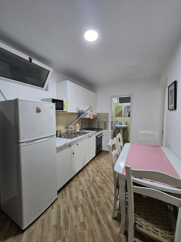 Casa indipendente in affitto – Laprakë