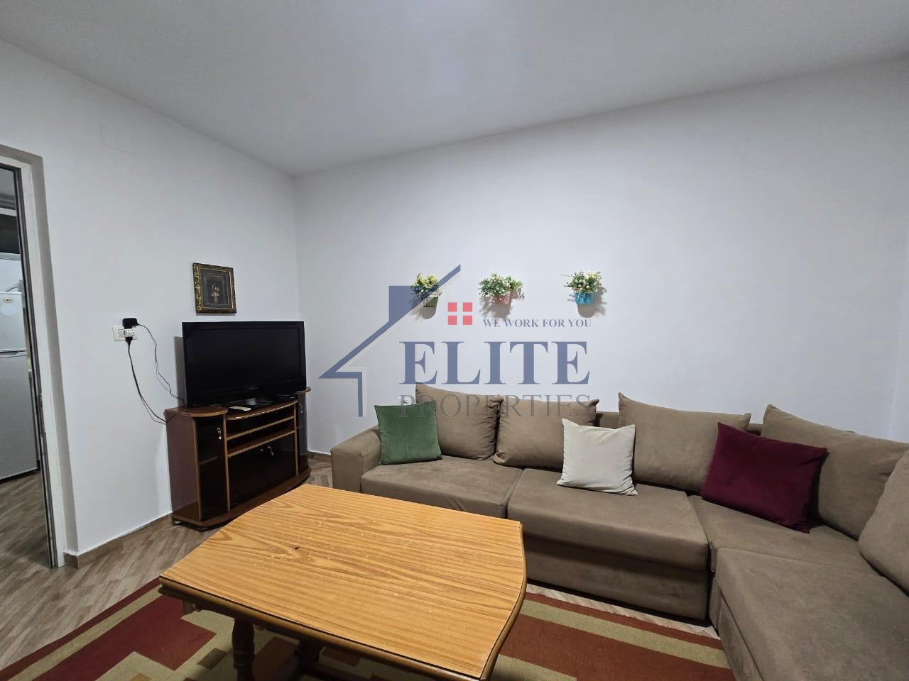 Casa indipendente in affitto – Laprakë