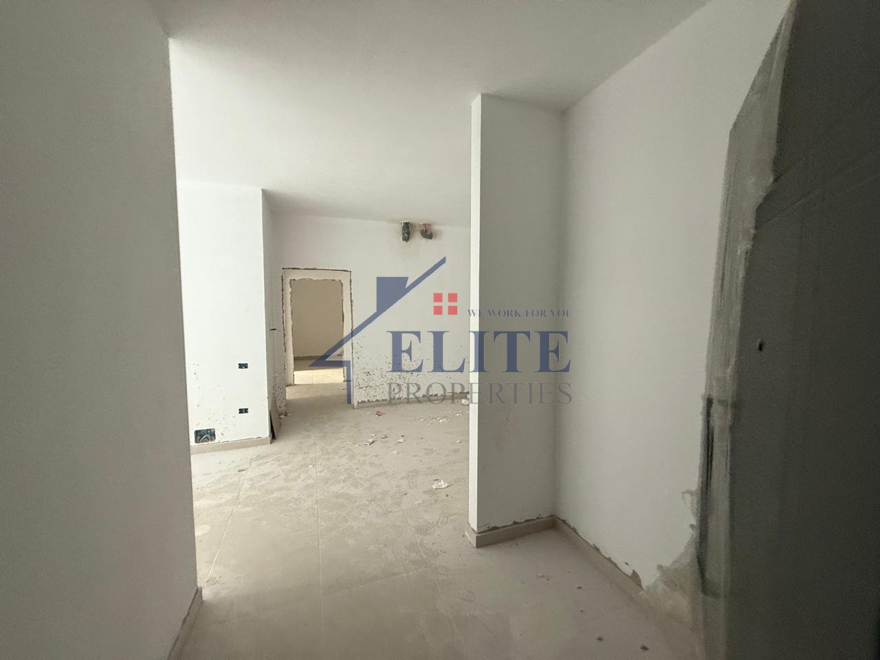 Complesso residenziale Xheluks, appartamento con due camere da letto in vendita