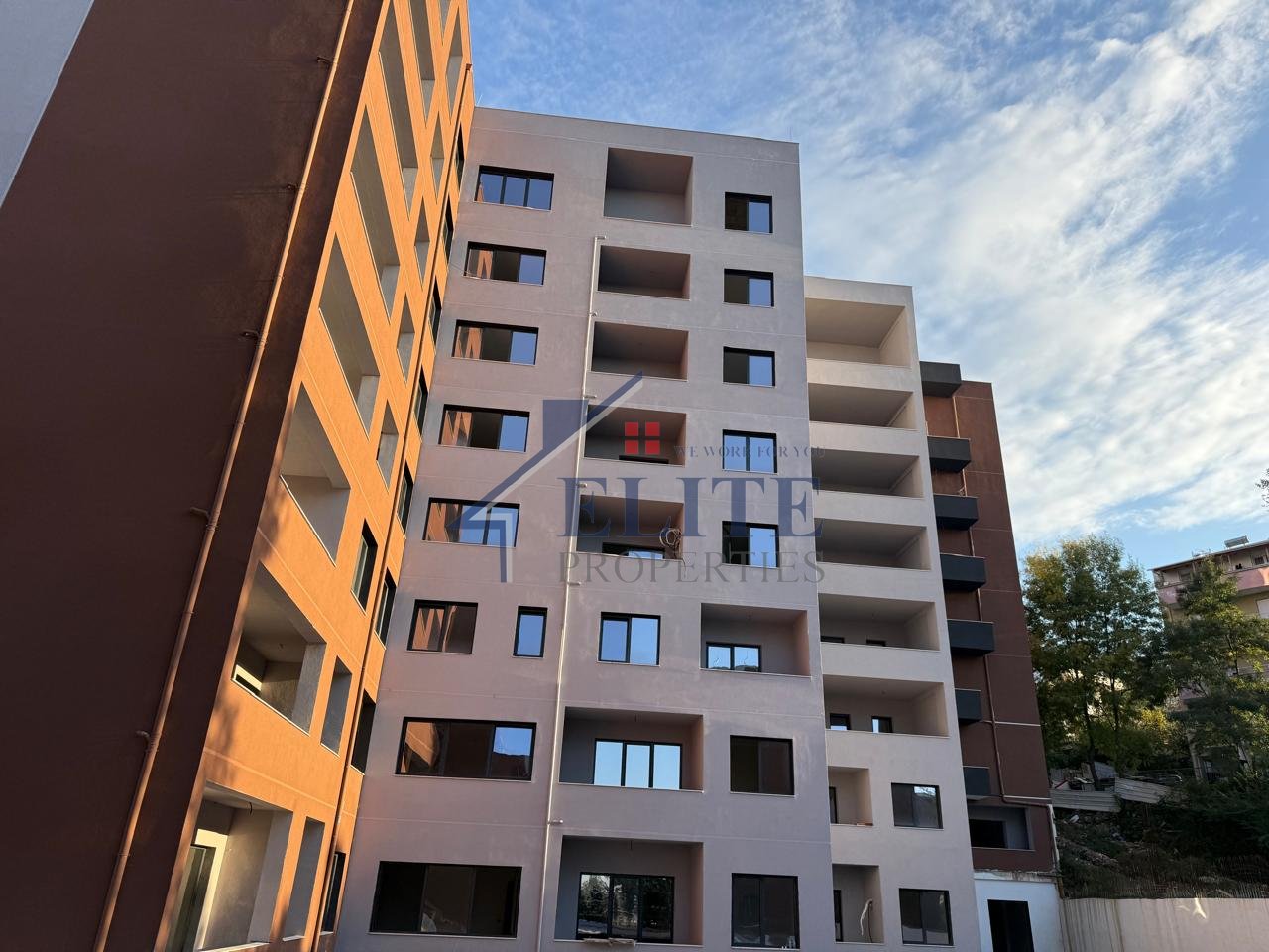 Complesso residenziale Xheluks, appartamento con due camere da letto in vendita