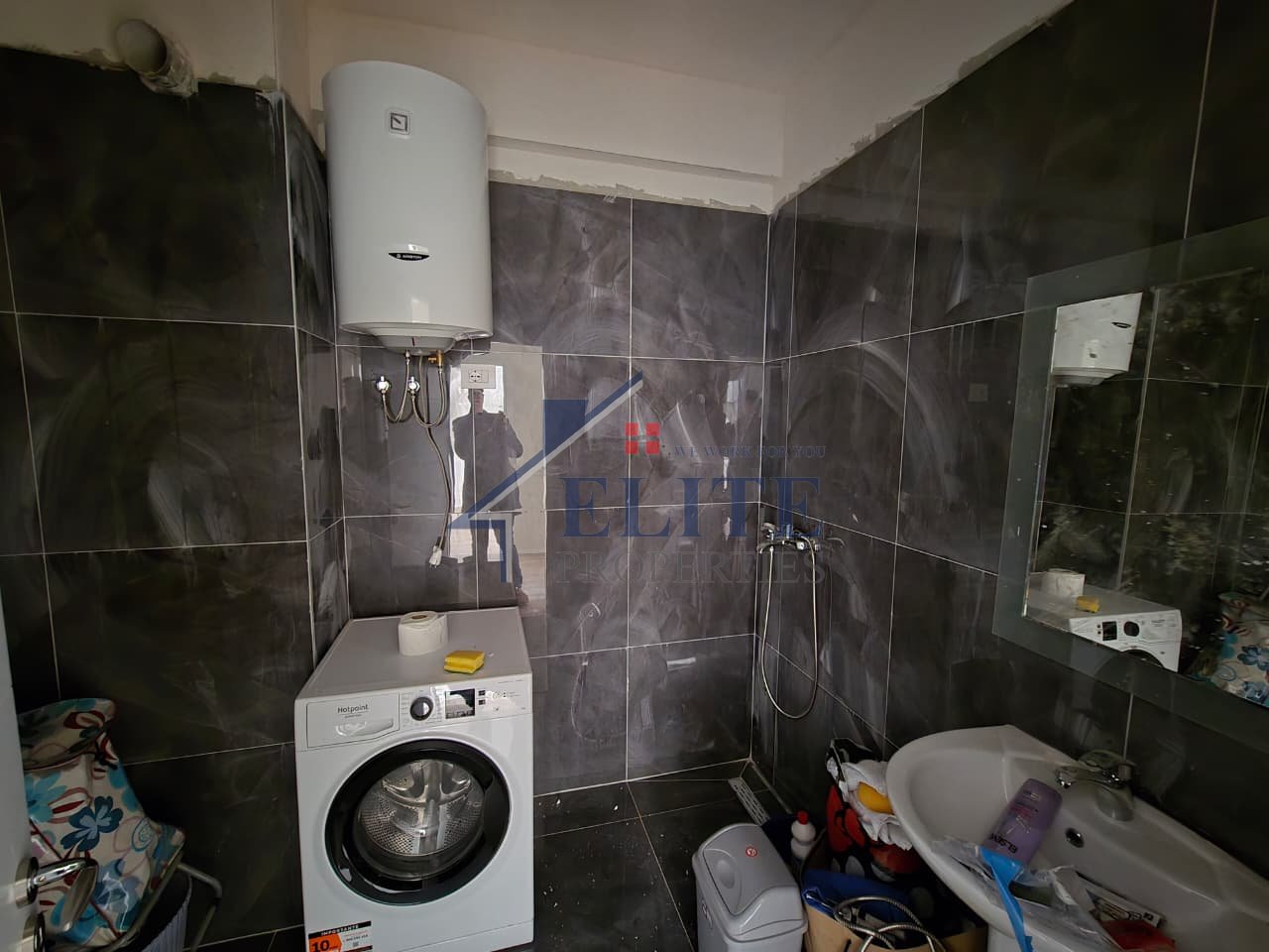 Pranë Vilës L Astir, apartament 1+1 në shitje