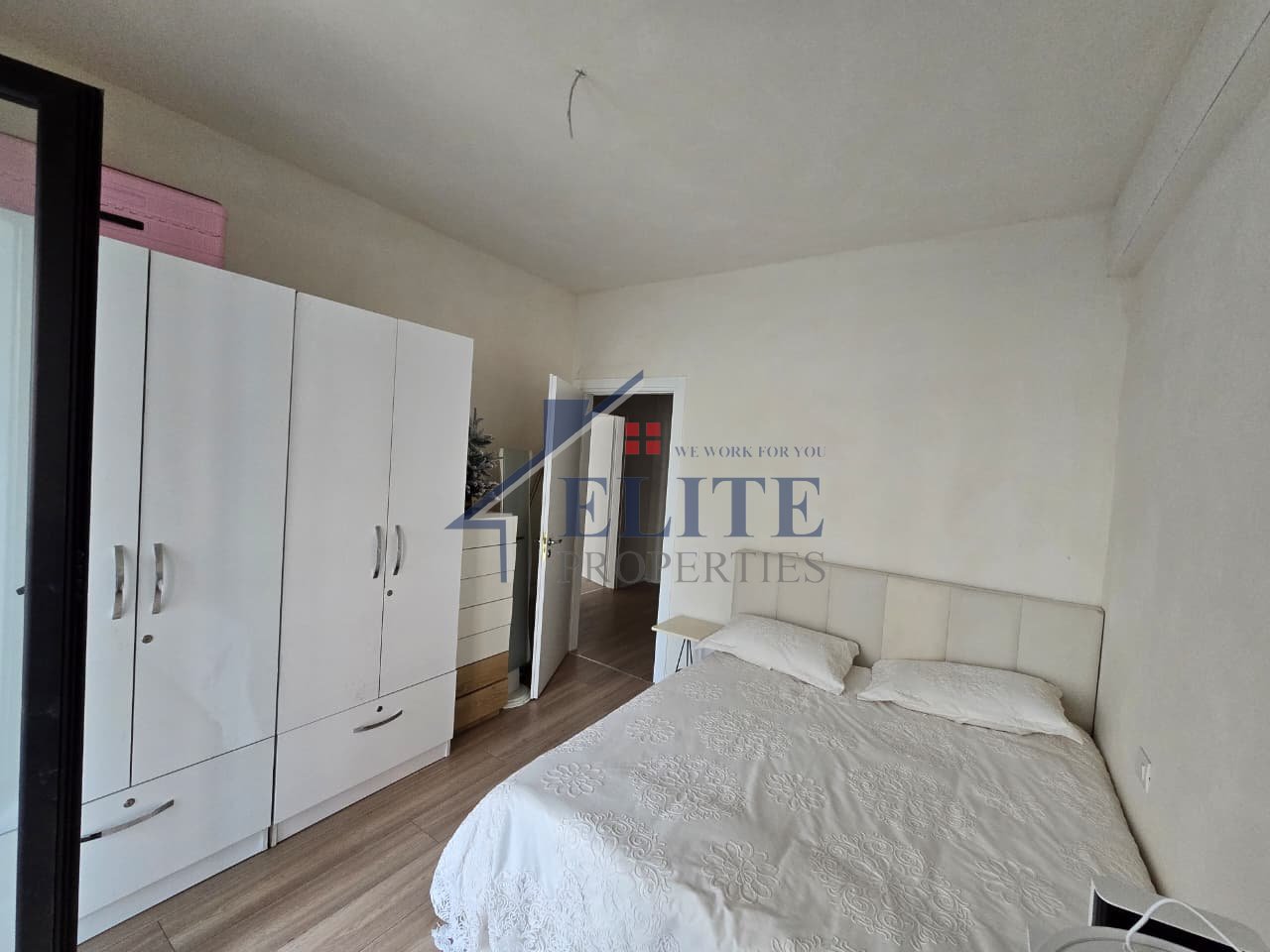 Pranë Vilës L Astir, apartament 1+1 në shitje
