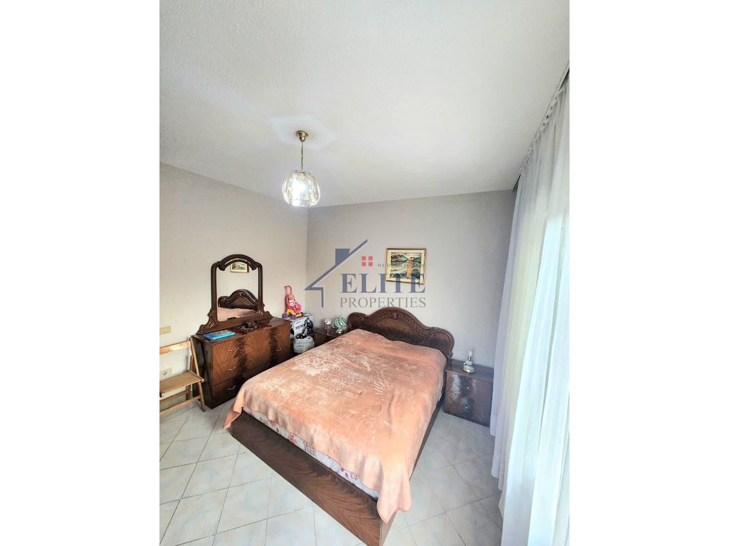 Ali Demi, three bedrooms apartment for rent