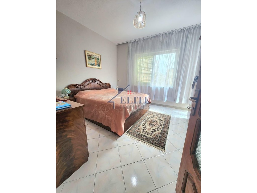 Ali Demi, three bedrooms apartment for rent