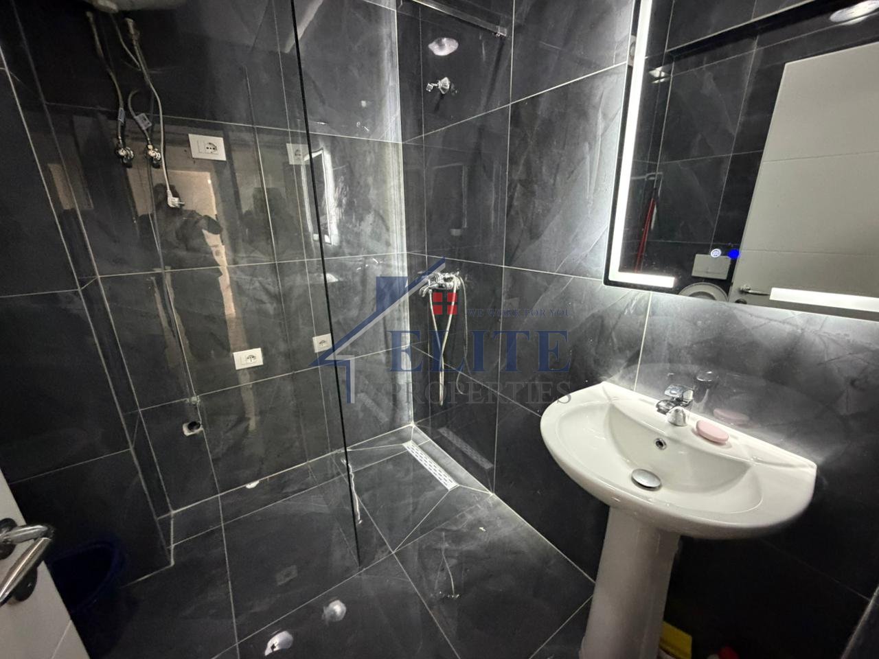 Urban Gate Astir, appartamento con una camera da letto in affitto