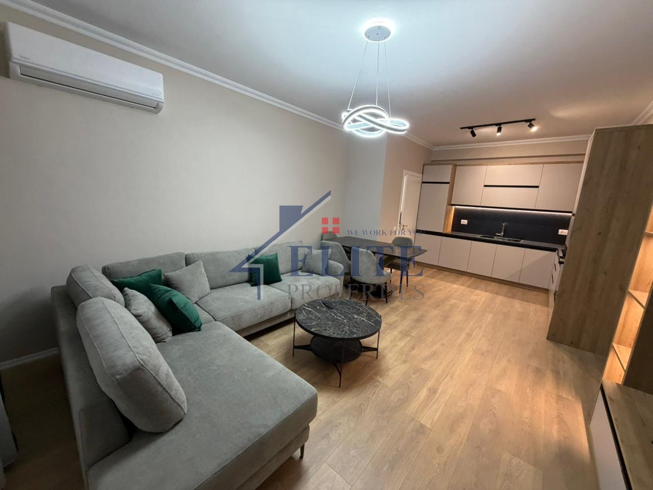 Astir Vila L, apartament 1+1 me qira