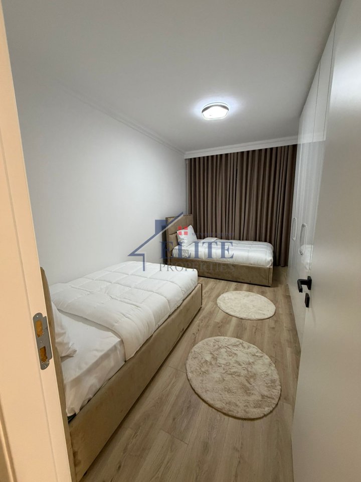 Porcellana, appartamento in affitto 2+1+2 + Posto auto