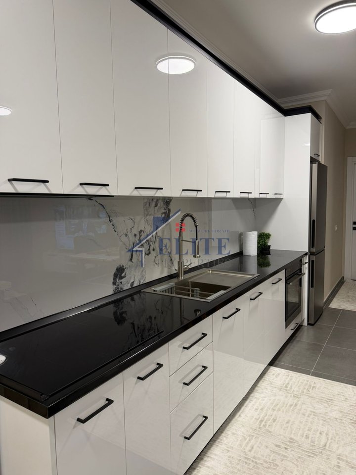 Porcellana, appartamento in affitto 2+1+2 + Posto auto