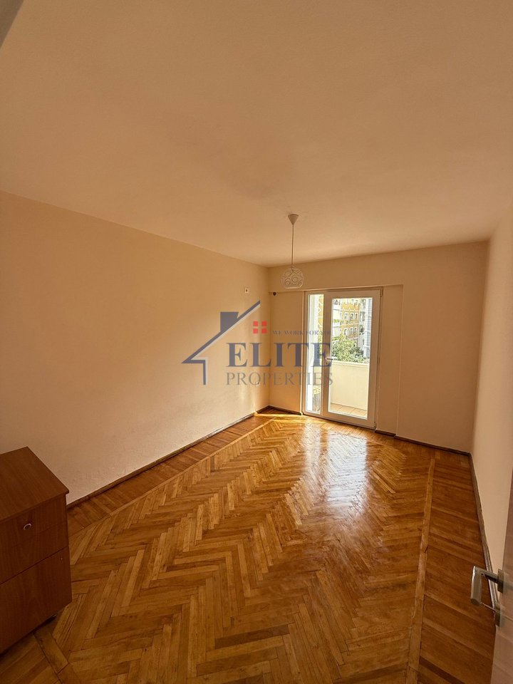 9-katëshet, apartament/zyrë 2+1 me qira