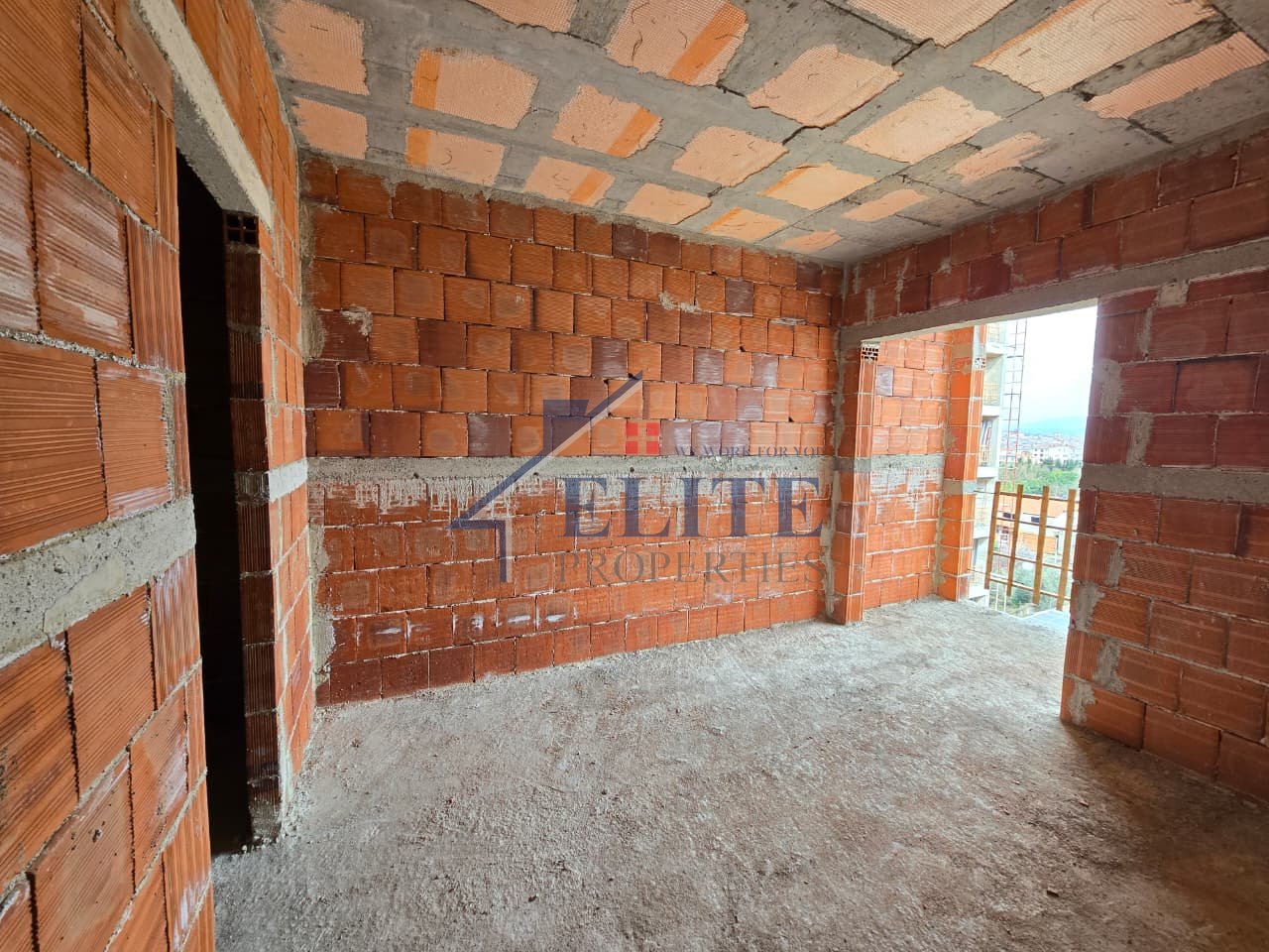 Tirana Entry II, appartamento 2+1 in vendita