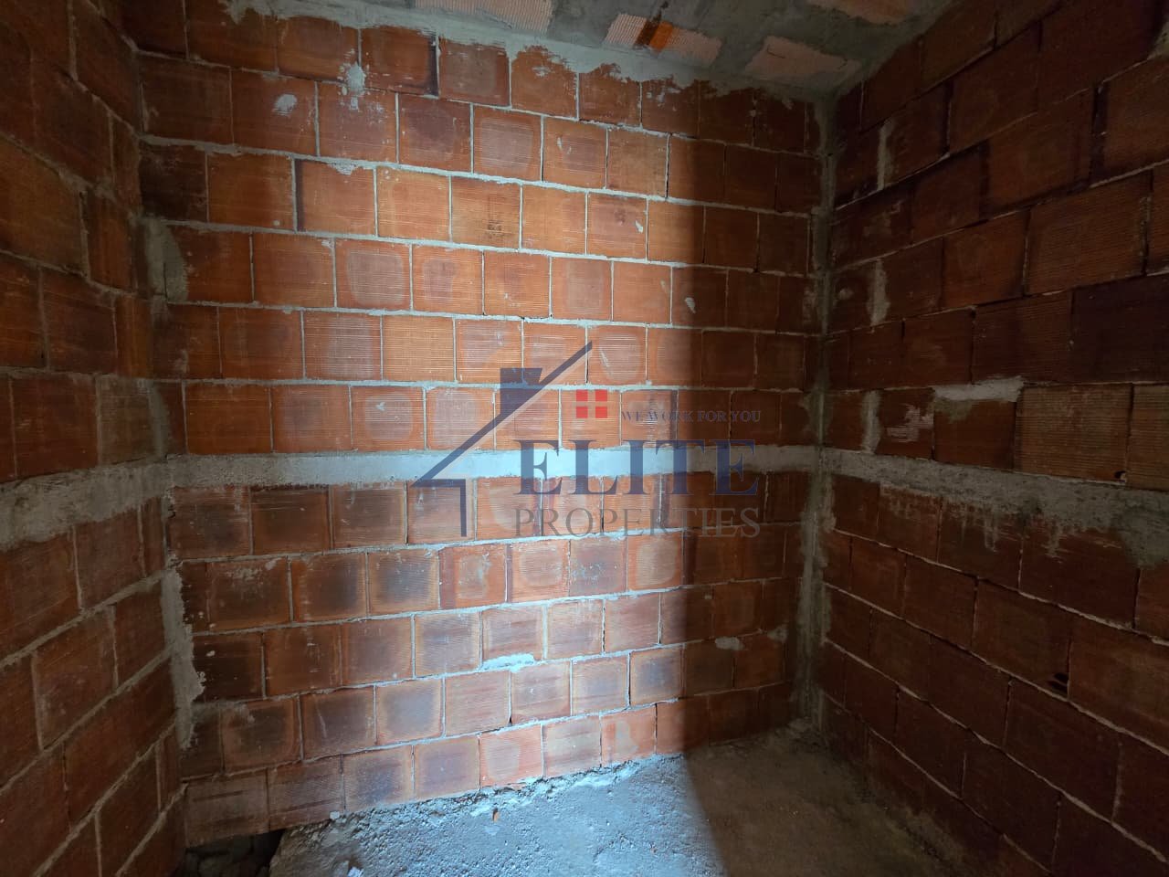 Tirana Entry II, appartamento 2+1 in vendita