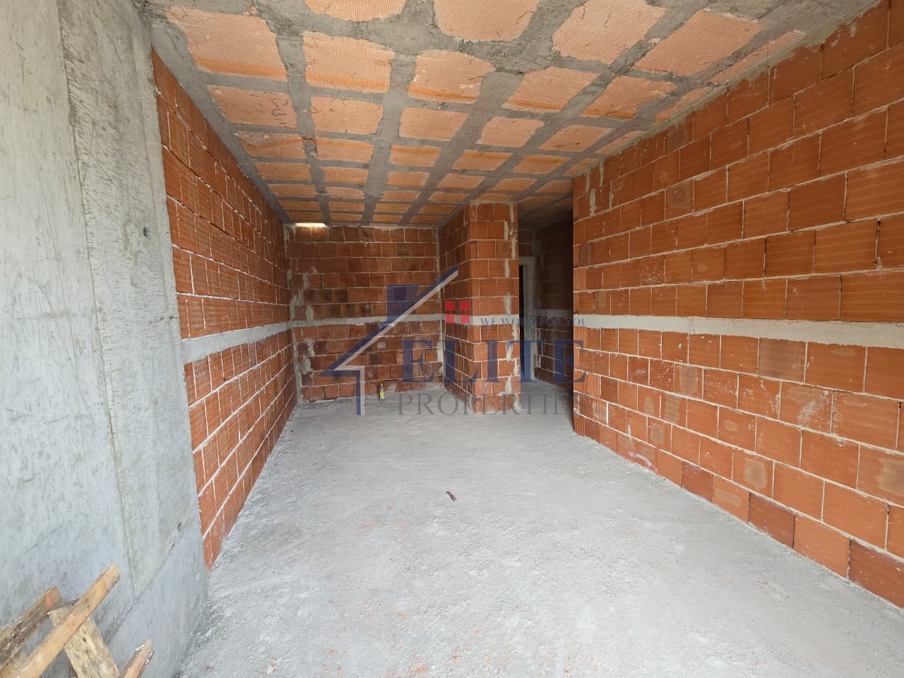 Tirana Entry II, appartamento 2+1 in vendita