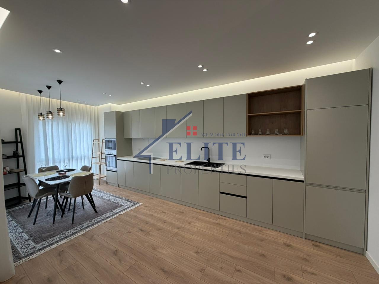 Zogu i Zi, apartament 2+1 me qira