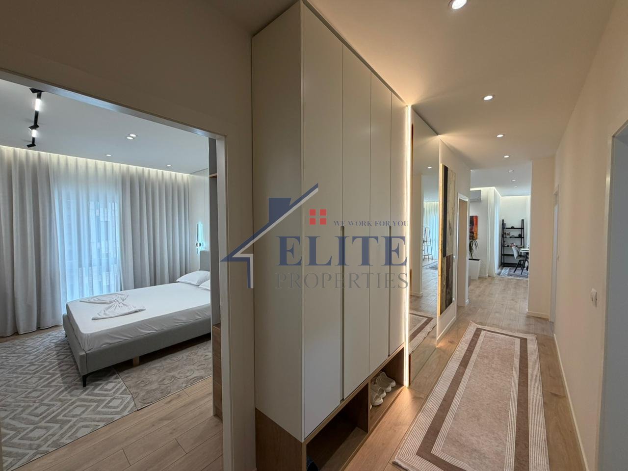 Zogu i Zi, apartament modern 2+1 në shitje