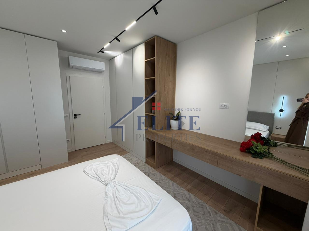 Zogu i Zi, apartament modern 2+1 në shitje