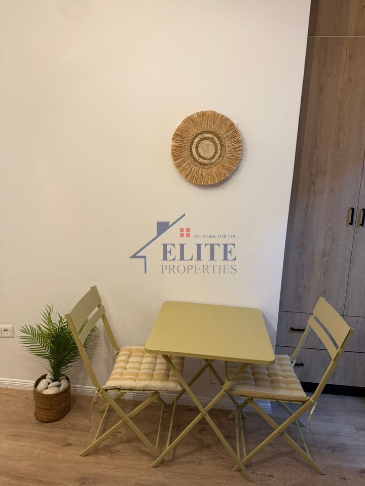 Drymadhes, garzoniere + post parkimi ne shitje