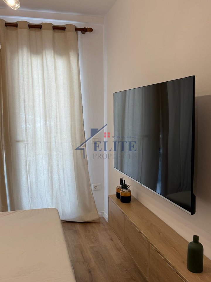 Drymadhes, garzoniere + post parkimi ne shitje