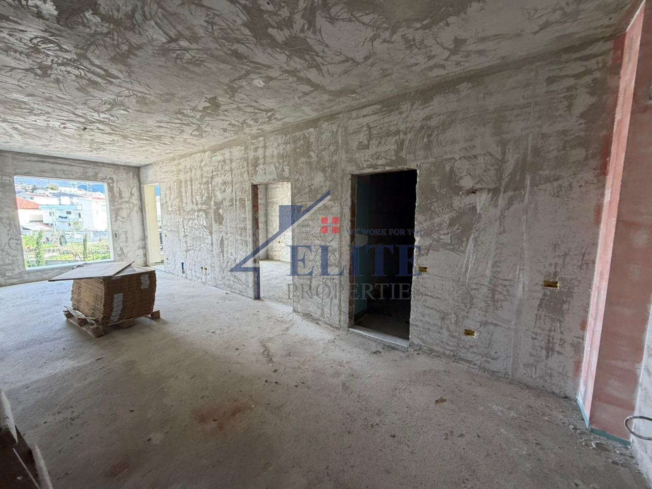 Family Residence Paskuqan, apartament 1+1 në shitje