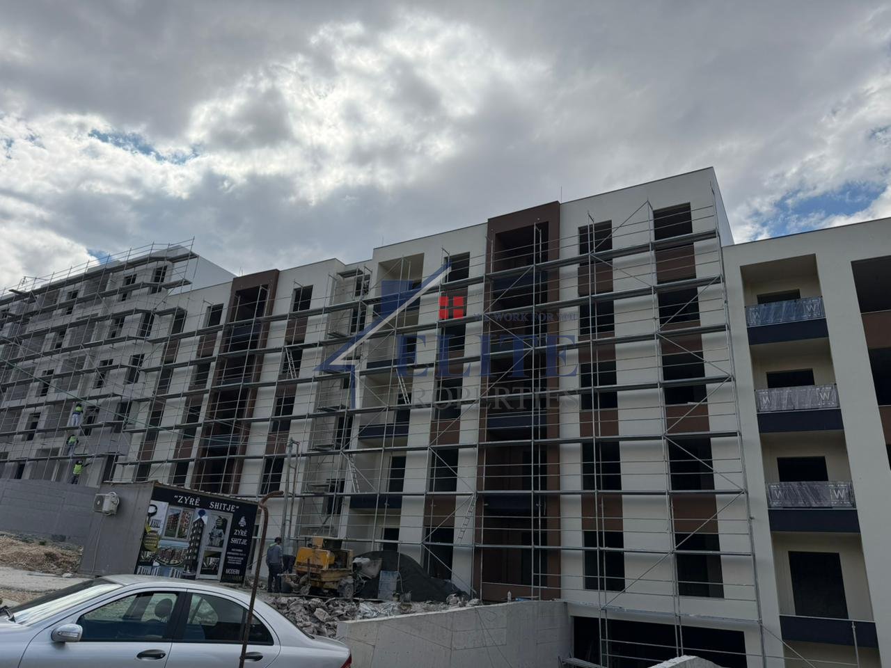 Family Residence Paskuqan, apartament 1+1 në shitje