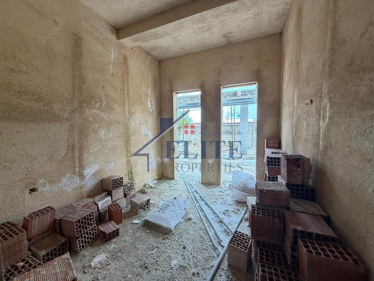 Appartamento con tre camere da letto in vendita a Univers City