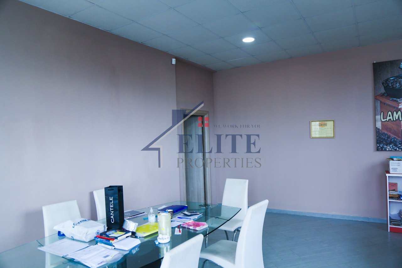 Durrës, 2-story building with land for sale