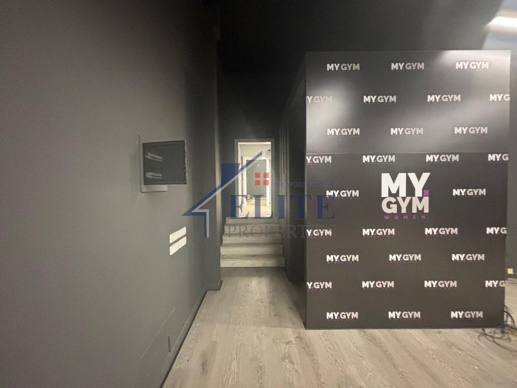 Centro, ufficio in affitto vicino a palazzi di 9 piani